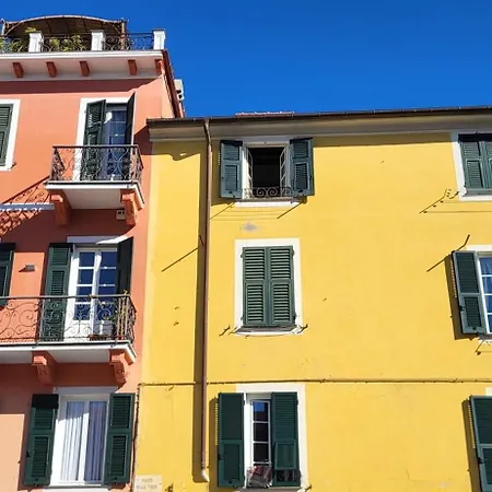 Piazzetta Della Torre *